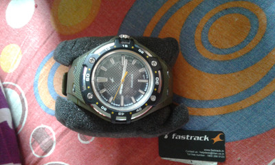 Fastrack ne9332pp02 basics analog watch 2025