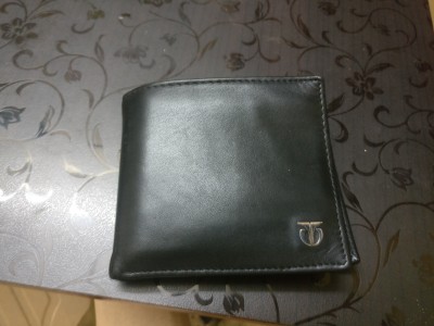 Shop Online Titan Black Leather Wallet For Tw208Lm1Bk, Titan