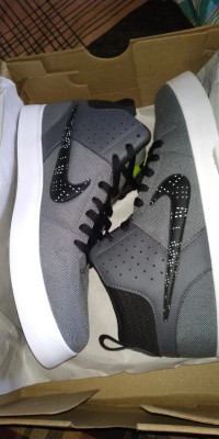 Nike men's liteforce iii mid grey sneakers deals