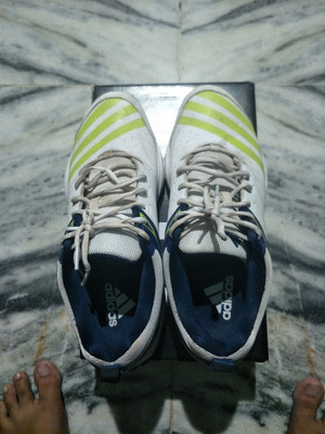 Adidas cricket outlet shoes 2018 price