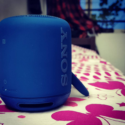 Sony xb10 hot sale