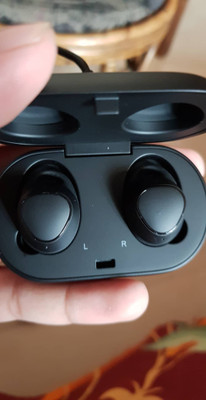 Samsung gear iconx price in india flipkart on sale