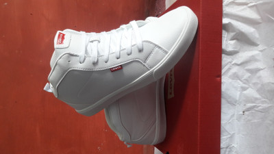 Levi's franklin white 2024 sneakers