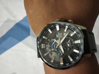 Casio efr cheap 303l