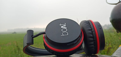 Boat rockerz 400 black sales and red