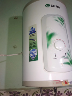 AO Smith 15 L Storage Water Geyser (HSE-VAS-015, White) Price in India -  Buy AO Smith 15 L Storage Water Geyser (HSE-VAS-015, White) online at  Flipkart.com