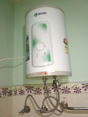 AO Smith 15 L Storage Water Geyser (HSE-VAS-015, White) Price in India -  Buy AO Smith 15 L Storage Water Geyser (HSE-VAS-015, White) online at  Flipkart.com