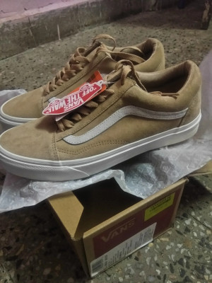 Suede nude vans top