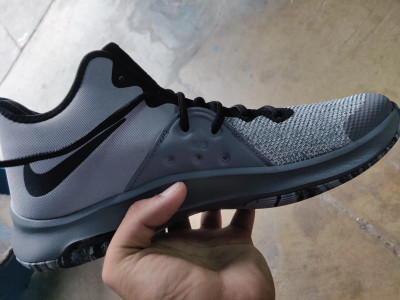 Nike versatile 3 top review
