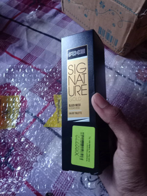 Buy AXE Signature Gold Black Musk Cedar Wood Perfume Eau de