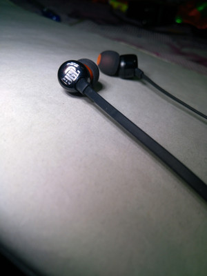 Jbl hotsell t160 flipkart