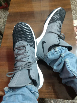 Nike arrowz outlet on feet