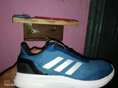 Adidas nebular 2m top