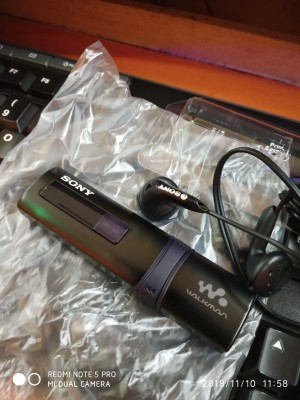 Walkman with Built-in USB, NWZ-B183F