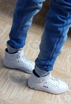 Fila roberto mid ankle outlet sneakers