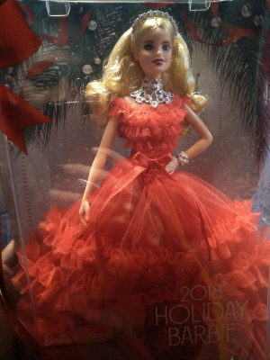 Barbie holiday doll best sale 2018