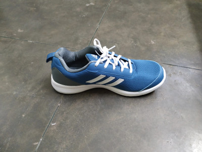 Adidas yking 1.0 navy blue sales running shoes