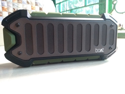 Boat stone 700 best sale flipkart