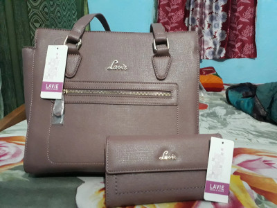 Lavie bags hot sale anushka sharma