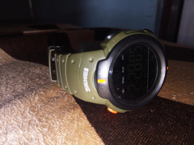 Smartwatch best sale skmei 1301