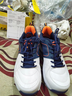 Nivia marsh cricket sale shoes