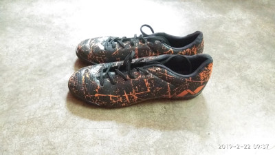 Nivia encounter futsal shoes on sale