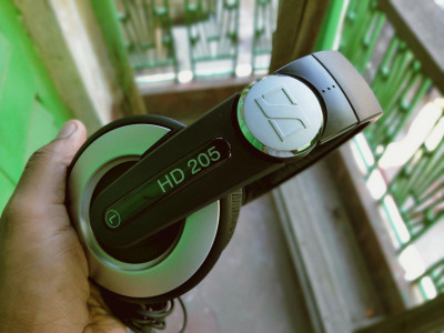 Sennheiser HD 205 II Wired without Mic Headset Price in India