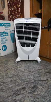 Symphony four store side cooler price