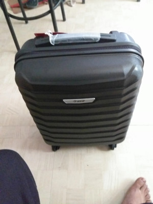 VIP SPYKER STROLLY 55 360 JBK Cabin Suitcase 4 Wheels 21 inch