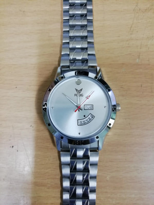 Fogg 1140 store watch price