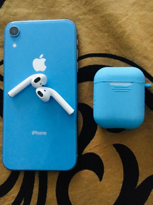 Iphone xr airpods price deals