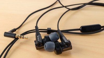 Sony xb75 best sale