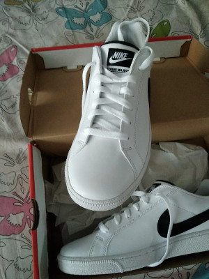 Nike court majestic leather price hot sale