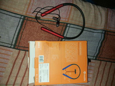 Molife Boomerang Wireless Sports Neckband Earphones Blue