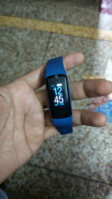 Helix gusto fitness band discount