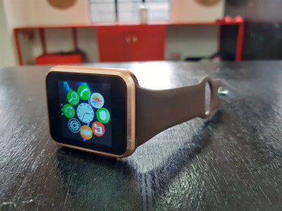 Smartwatch a1 outlet dorado