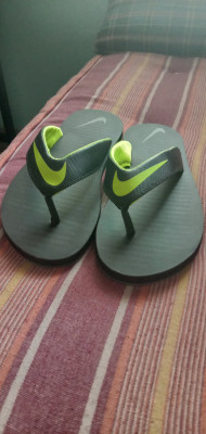 Nike thong 5 neon clearance