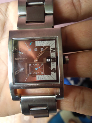Fastrack 1478 top