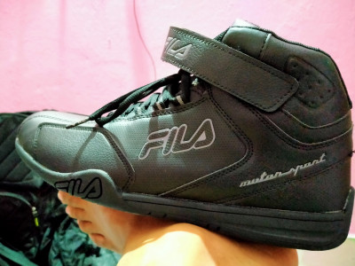 Fila climbing store shoes