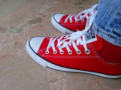 Full red converse outlet