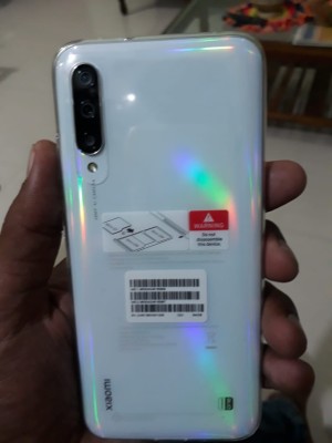 Xiaomi Mi A3 128GB, 4GB RAM 6.1' 48MP AI Triple Camera LTE Factory Unlocked  Smartphone (International Version) (More Than White)