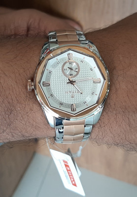 1749km01 top