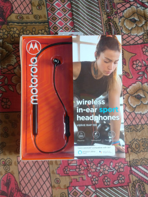 Motorola verve rap best sale 100 price in india