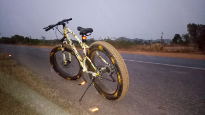 ONTRACK BIKES cycle 26 T Fat Tyre Cycle Price in India Buy