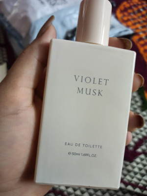 Violet musk cheap perfume price