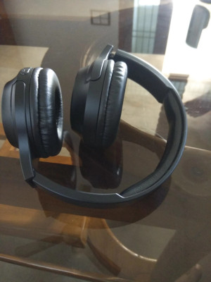 MOTOROLA Escape 210 with Google Assistant Bluetooth Headset Price in India Buy MOTOROLA Escape 210 with Google Assistant Bluetooth Headset Online MOTOROLA Flipkart