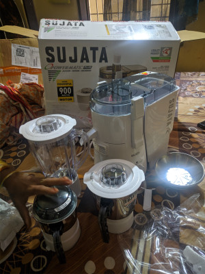 Sujata powermatic plus 900 deals watts juicer mixer grinder flipkart