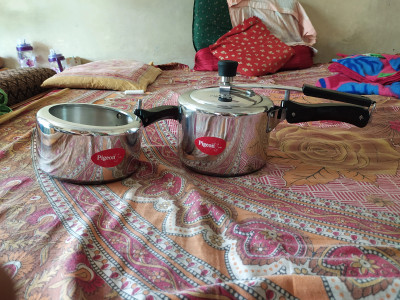 Rajkamal pressure cooker hot sale