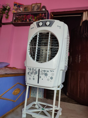 Usha buddy 45 hotsell cooler