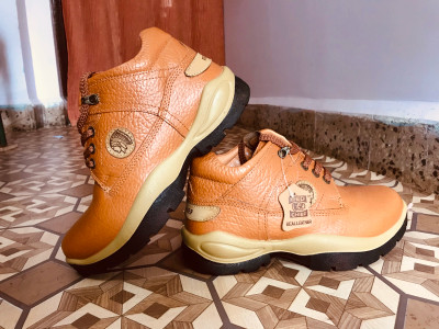 Red chief shoes 2055 2025